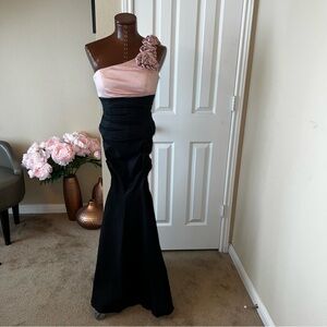 Elegant Pink and Black One-Shoulder Gown
